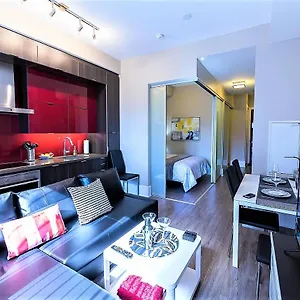 Apartment Upscale At Cn Tower, Metro Convention & Rogers Centre, Toronto