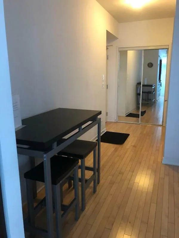 Corporate Ryan Suites York Street Toronto Apartment